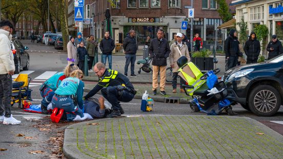 Twee scholieren naar het ziekenhuis gebracht na aanrijding in Wageningen. Twee scholieren naar het ziekenhuis gebracht na aanrijding in Wageningen.