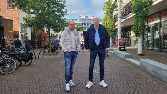 Plakkaten en camera's tegen dieven: winkeliers Emmen zijn het zat Plakkaten en camera's tegen dieven: winkeliers Emmen zijn het zat
