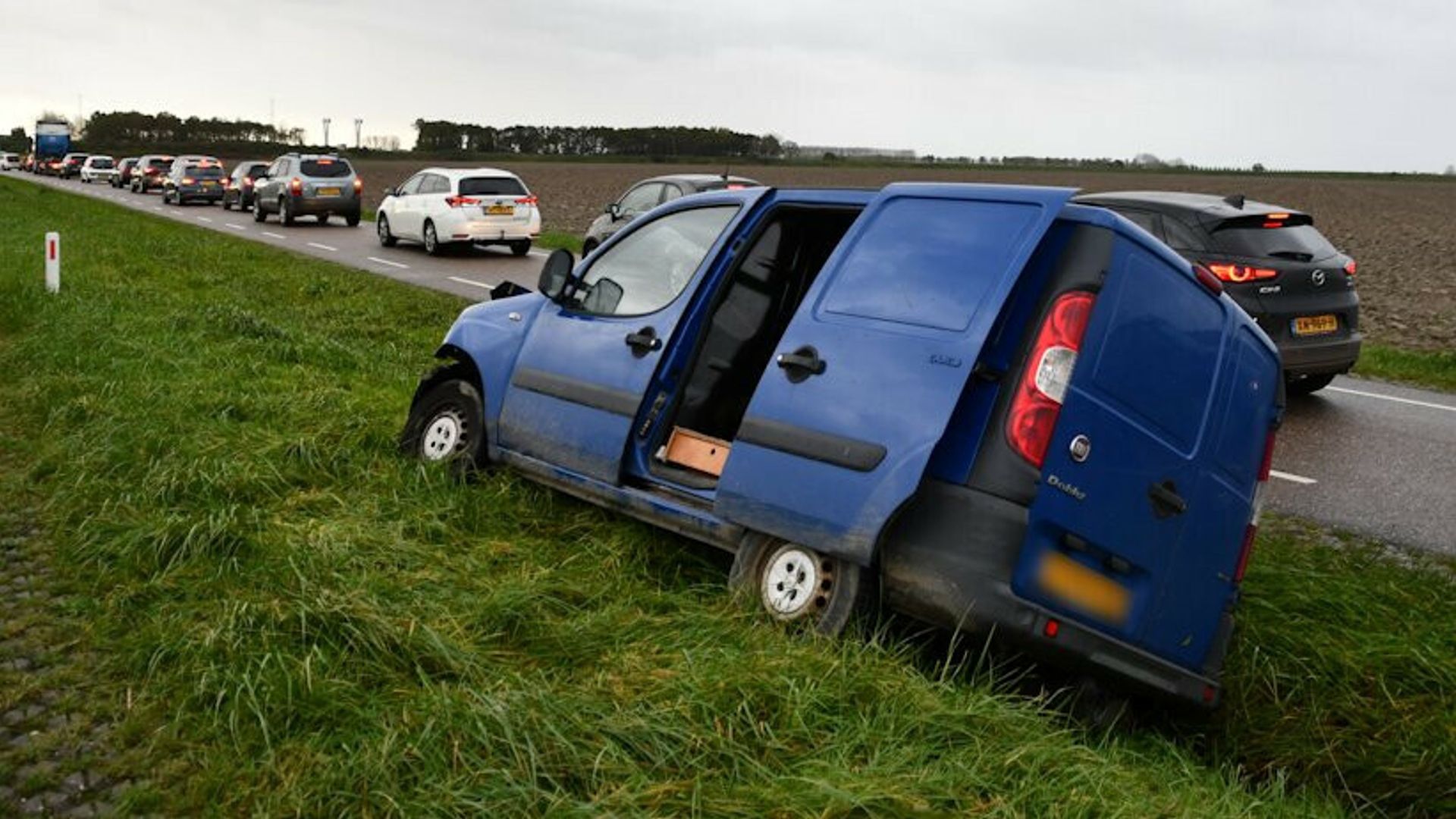 Drie Auto's Betrokken Bij Ongeval Op N256 - Omroep Zeeland