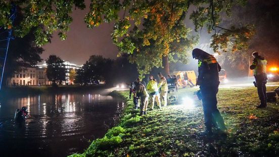 Duikers vinden drenkeling in Arnhemse vijver