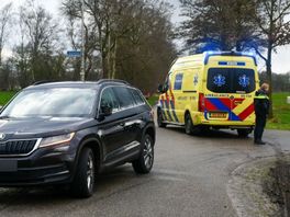 112 Nieuws: Fietser raakt gewond bij ongeval in Den Ham | Auto's botsen tijdens hagelbui op N333 bij Scheerwolde