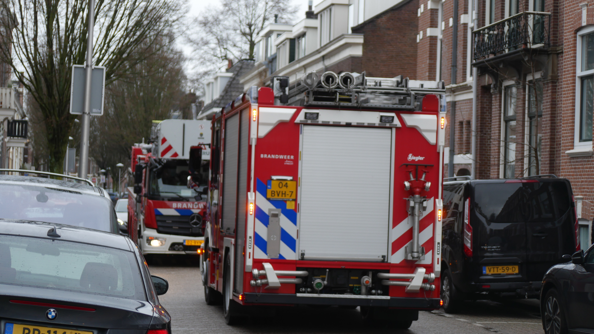 Omstanders melden rook, blijkt aangestoken kachel