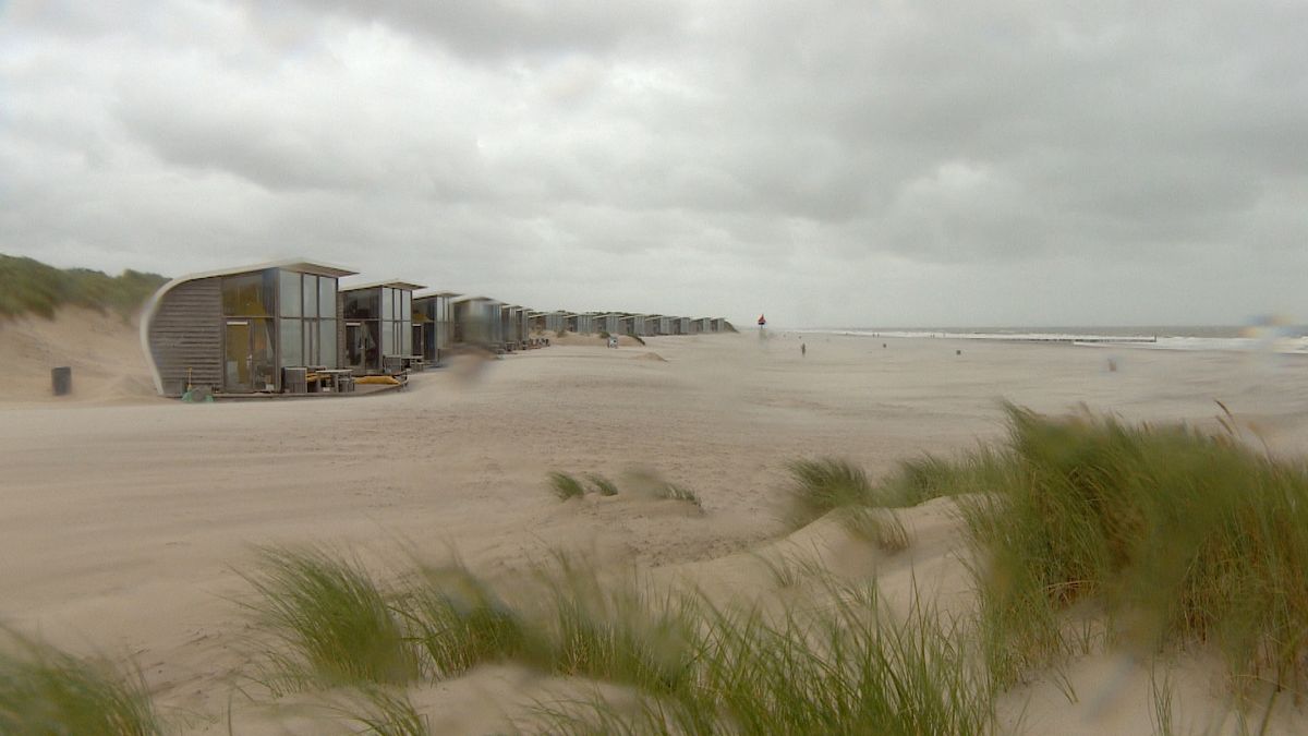 Negatief zwemadvies bij strand Groede vanwege schadelijke bacteriën