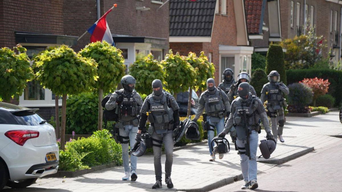 Nog veel onduidelijk over invallen van arrestatieteam in Apeldoorn