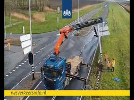 Het kost veel tijd om de ravage van het ongeluk op te ruimen (beeld: Rijkswaterstaat)