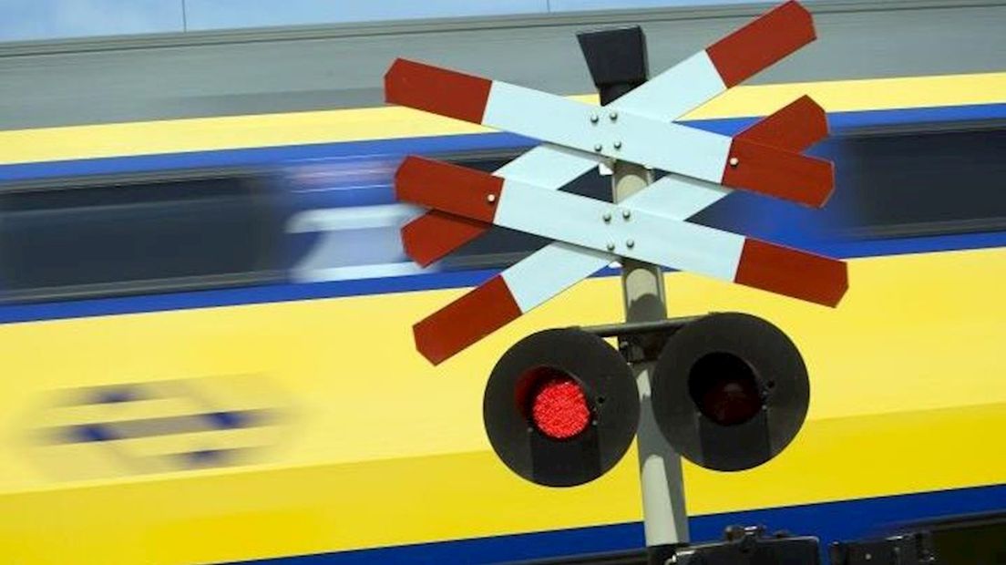 Provinciale politiek wil voorwaardige spoorverbinding tussen Zwolle en Enschede