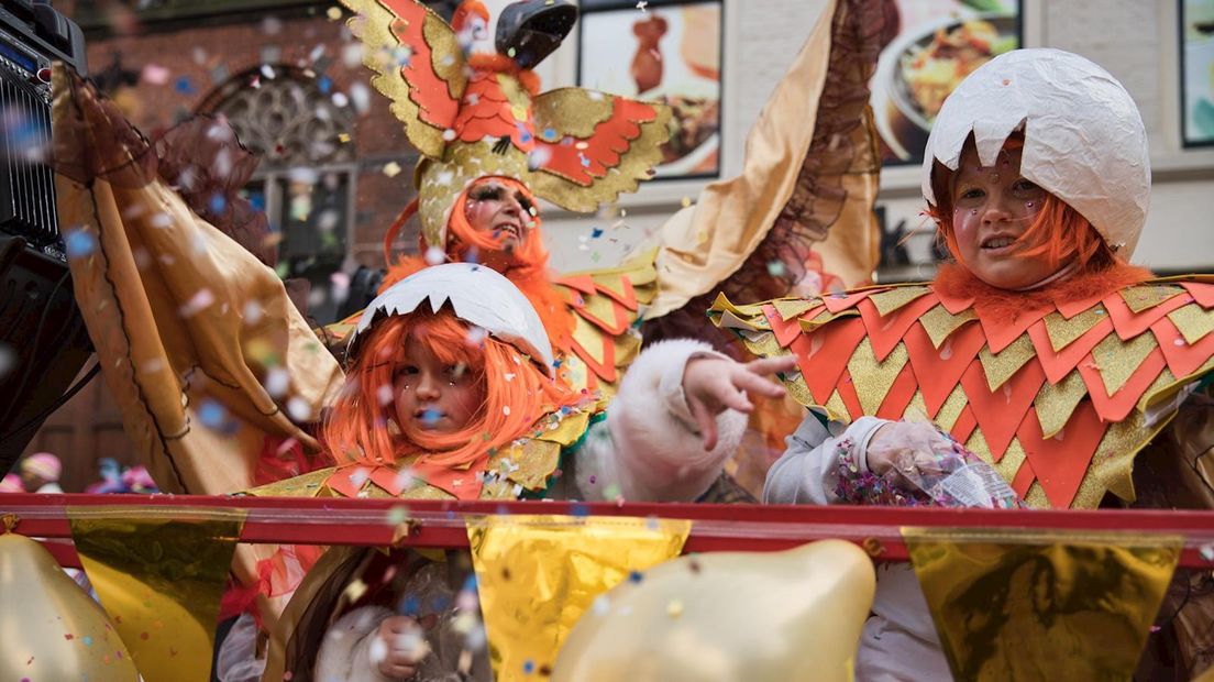Feest in 'Sassendonk' met de carnavalsoptocht