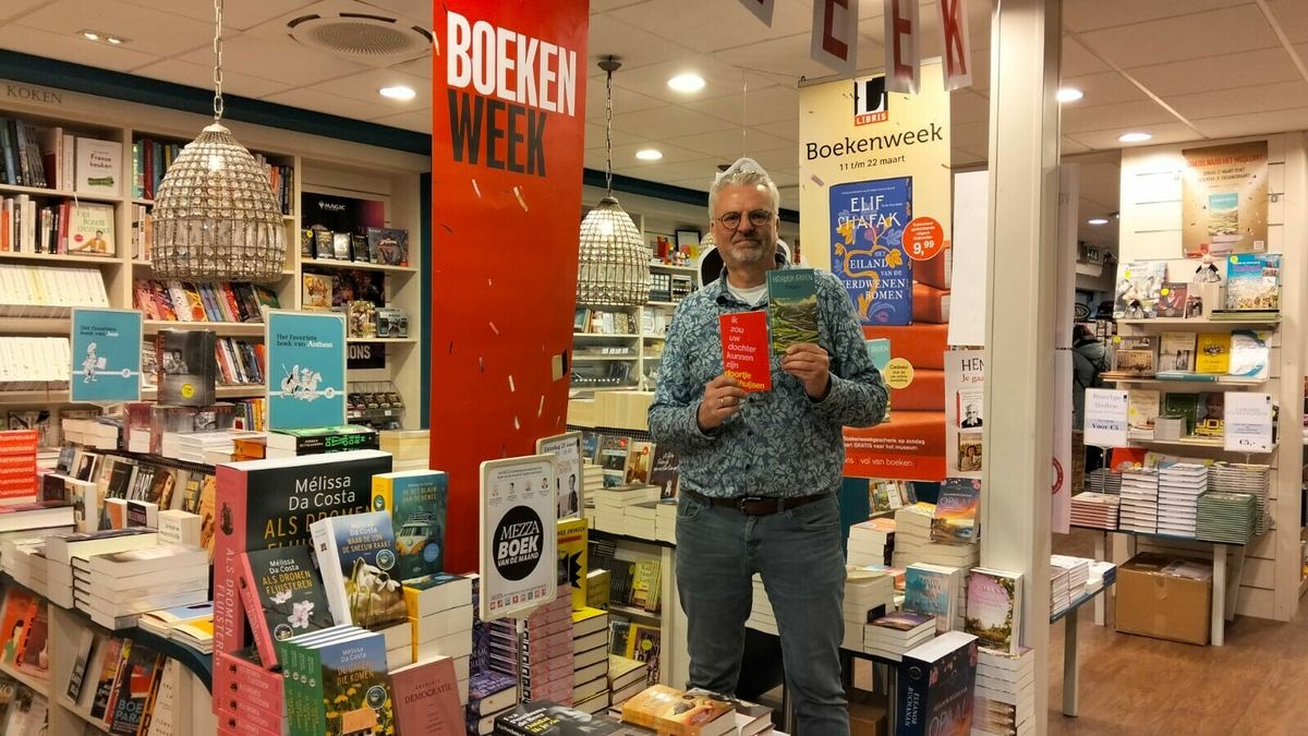 Antoni uit Goes ziet steeds meer jongeren in zijn boekhandel en denkt dat te weten hoe dat komt