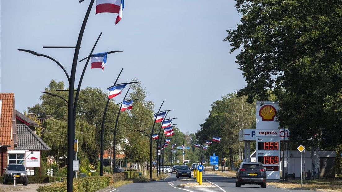 Omgekeerde vlaggen in Lemselo