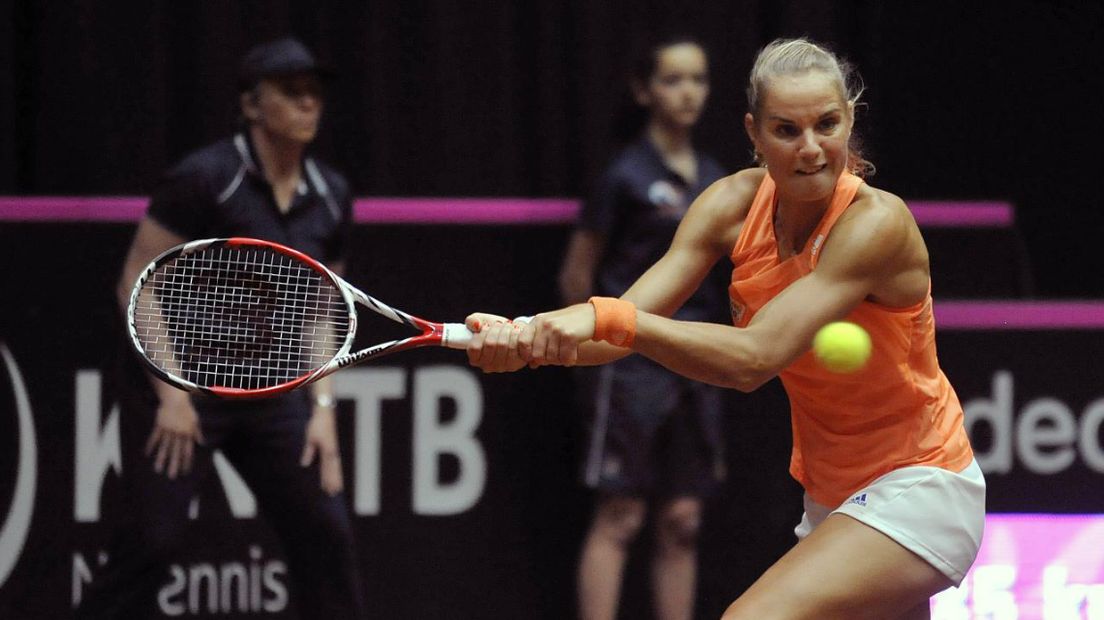 Arantxa Rus namens Oranje tijdens het Fed Cup-duel met Australië.