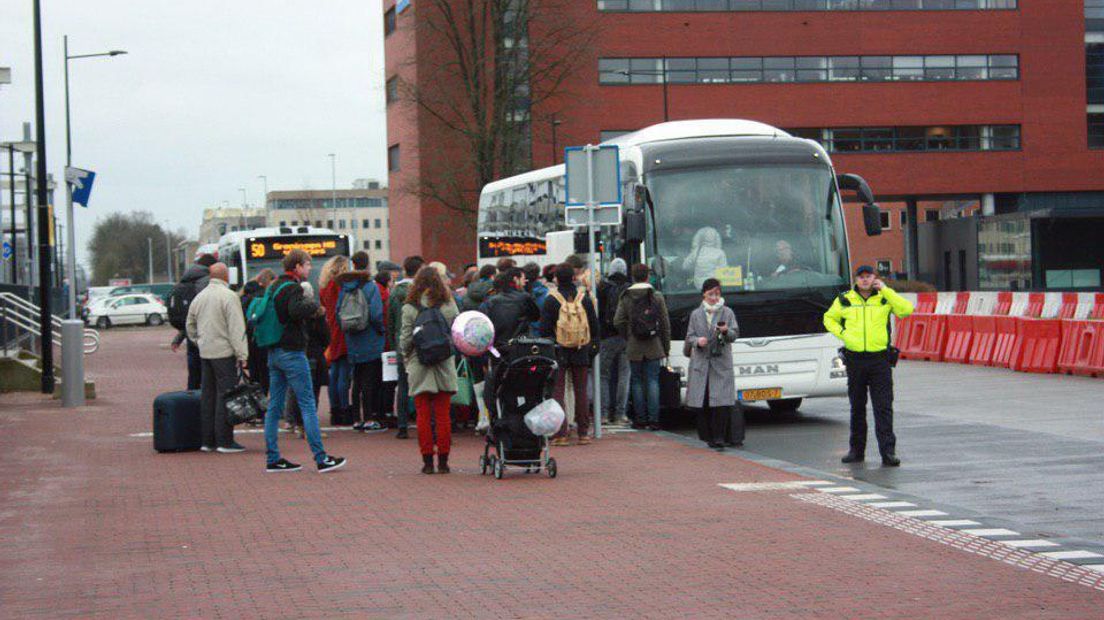 Er worden bussen ingezet (Rechten: De Vries Media)