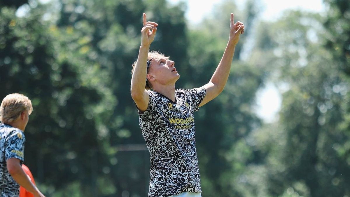 Vitesse wint van Borussia Dortmund O23 • Romeny naar Fortuna Sittard