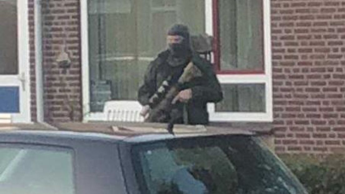 Een arrestatieteam in Huissen