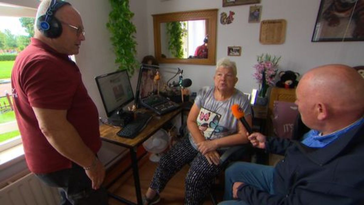 DJ Eekhoorn & Lady gaan uit hun plaat in Zevenhuizen