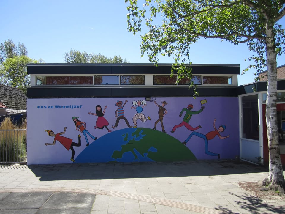 Schoolgebouw Serooskerke onveilig door lekkages: lessen tijdelijk in Aagtekerke
