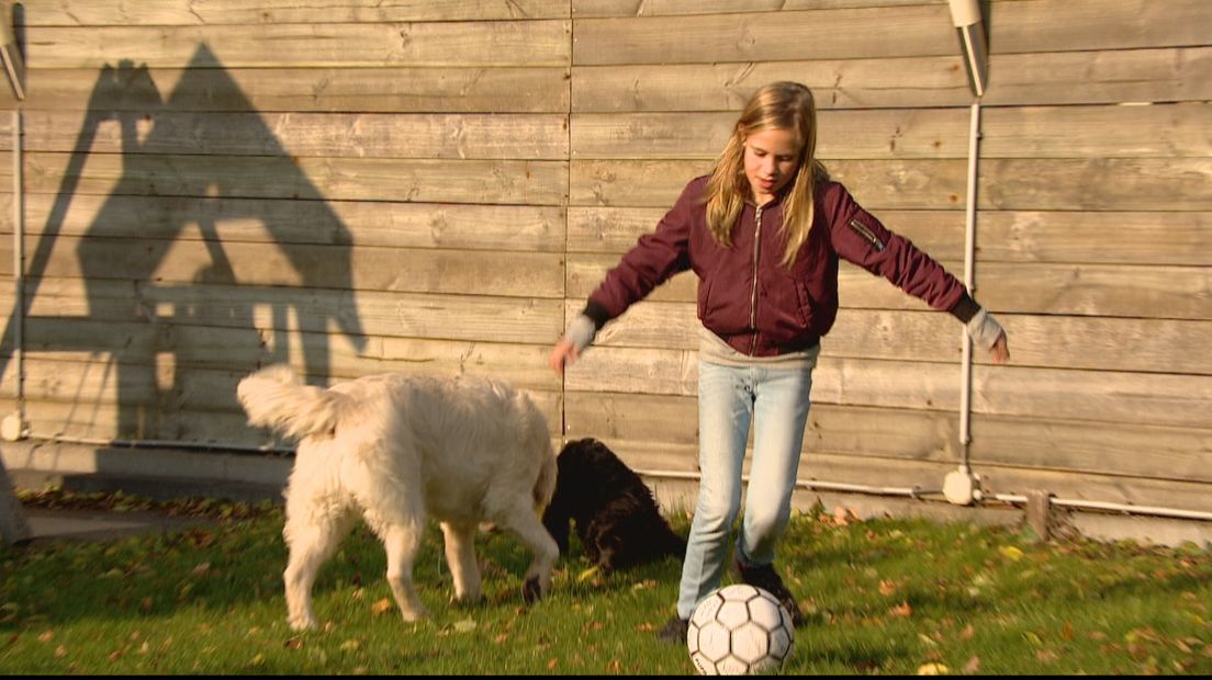 "Evi is mijn held", zegt Henri de Bruin over zijn dochter.