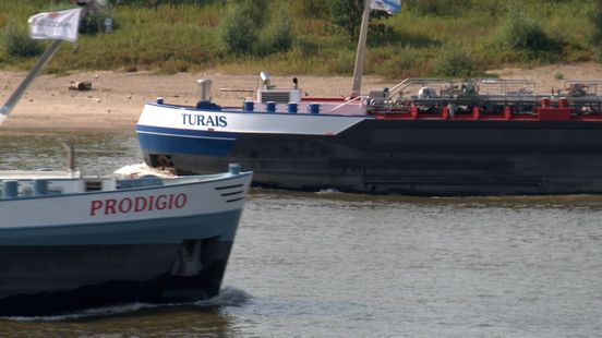 Nieuw diepterecord: Rijn bij Tolkamer bereikt laagste waterstand ooit