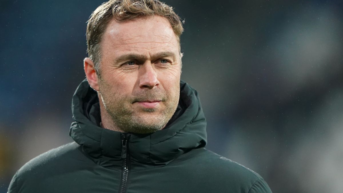 Robin Veldman acht de kans van Heerenveen om Europees voetbal te halen 25 procent