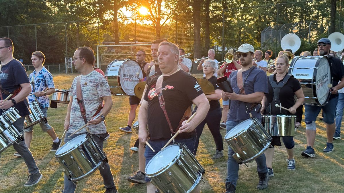 Gezelligheid én een gooi naar goud: Heerlense showband maakt zich op voor WMC in Kerkrade