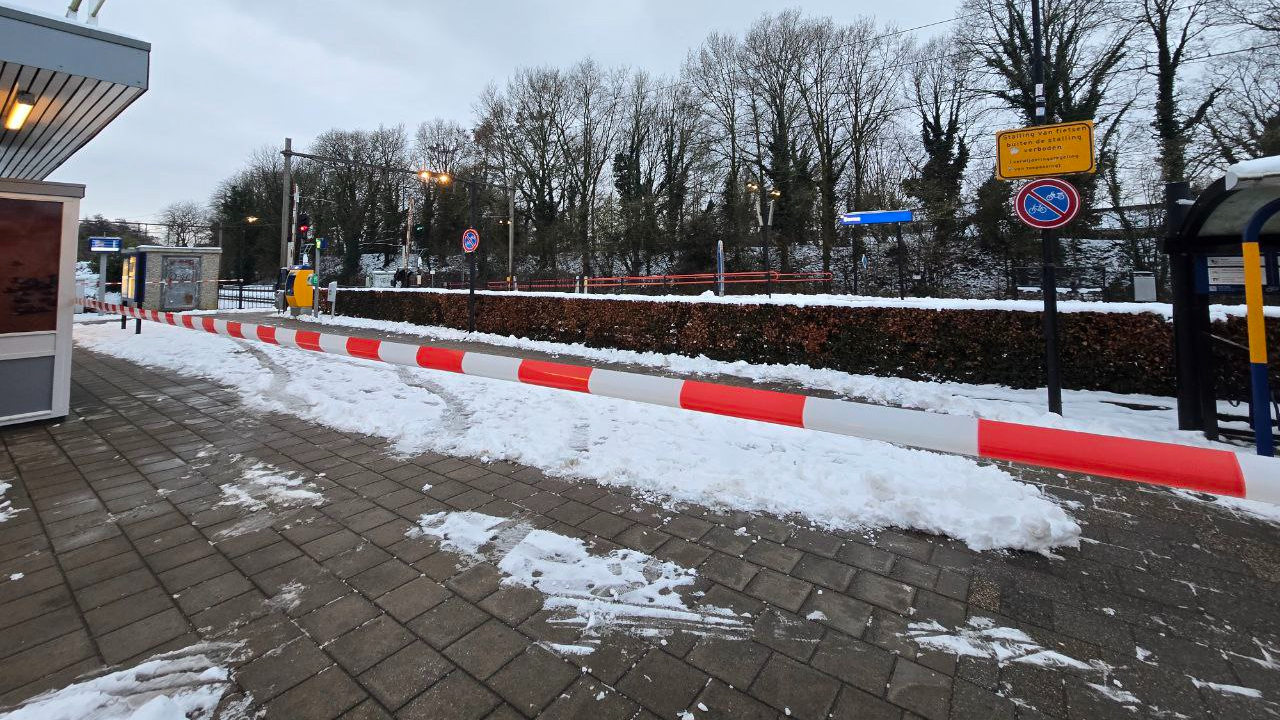 112 nieuws: Ongeluk met hoogwerker in Ommen.