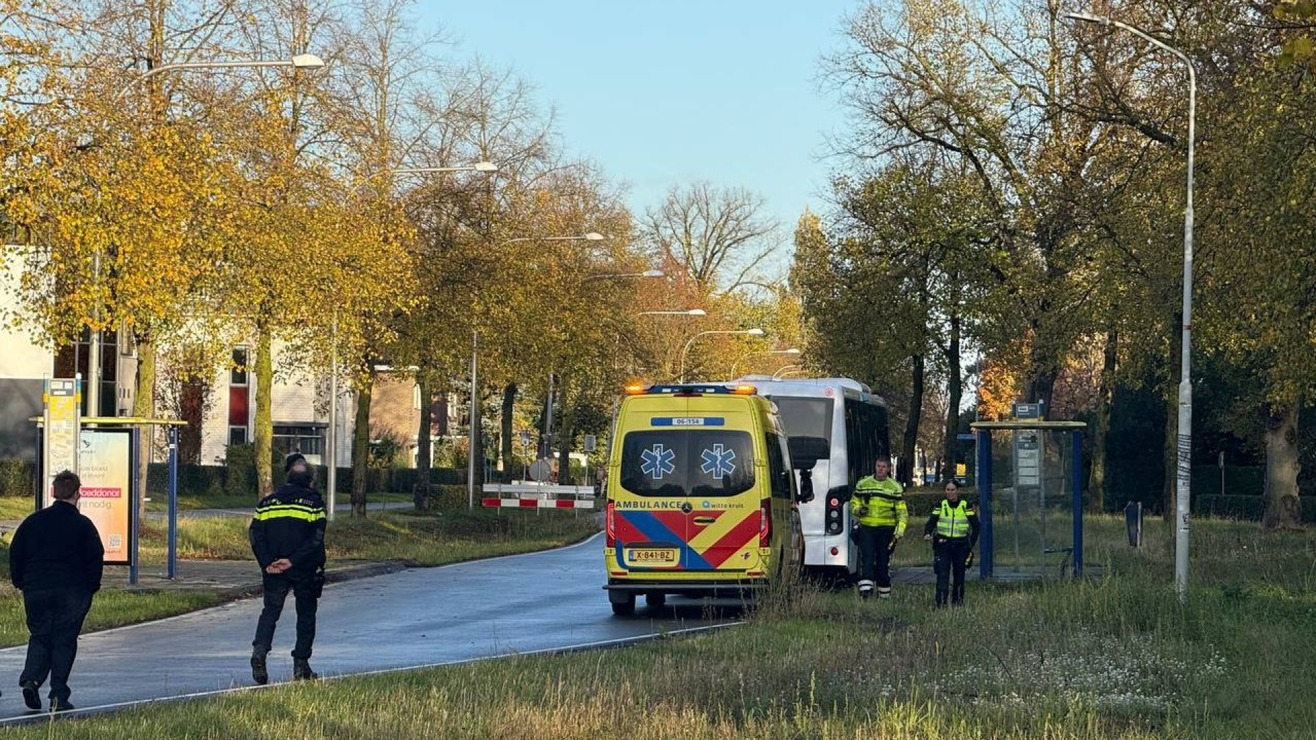 Gewonde bij aanrijding bus met fietser.