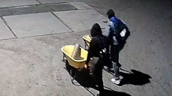 Koevoet, kruiwagens en duur gereedschap weg bij bedrijven in Wilp