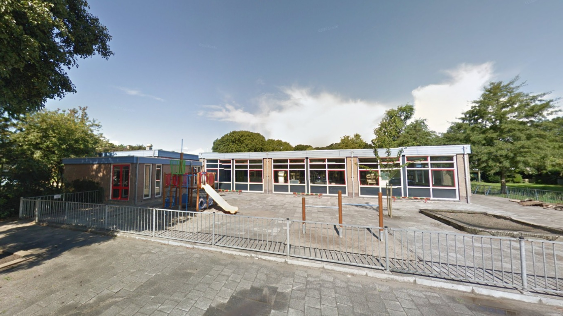 Geen les op eigen school: verbouwing school Vianen stilgelegd om missende vleermuisvergunning