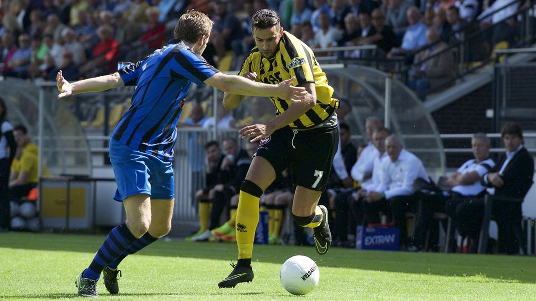 Rijnsburgse Boys-speler Rachid El Yaakoubi in actie 