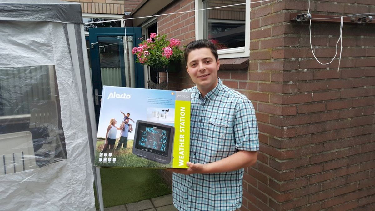 Bestolen weerman Martijn uit Sibculo heeft nieuw weerstation: 