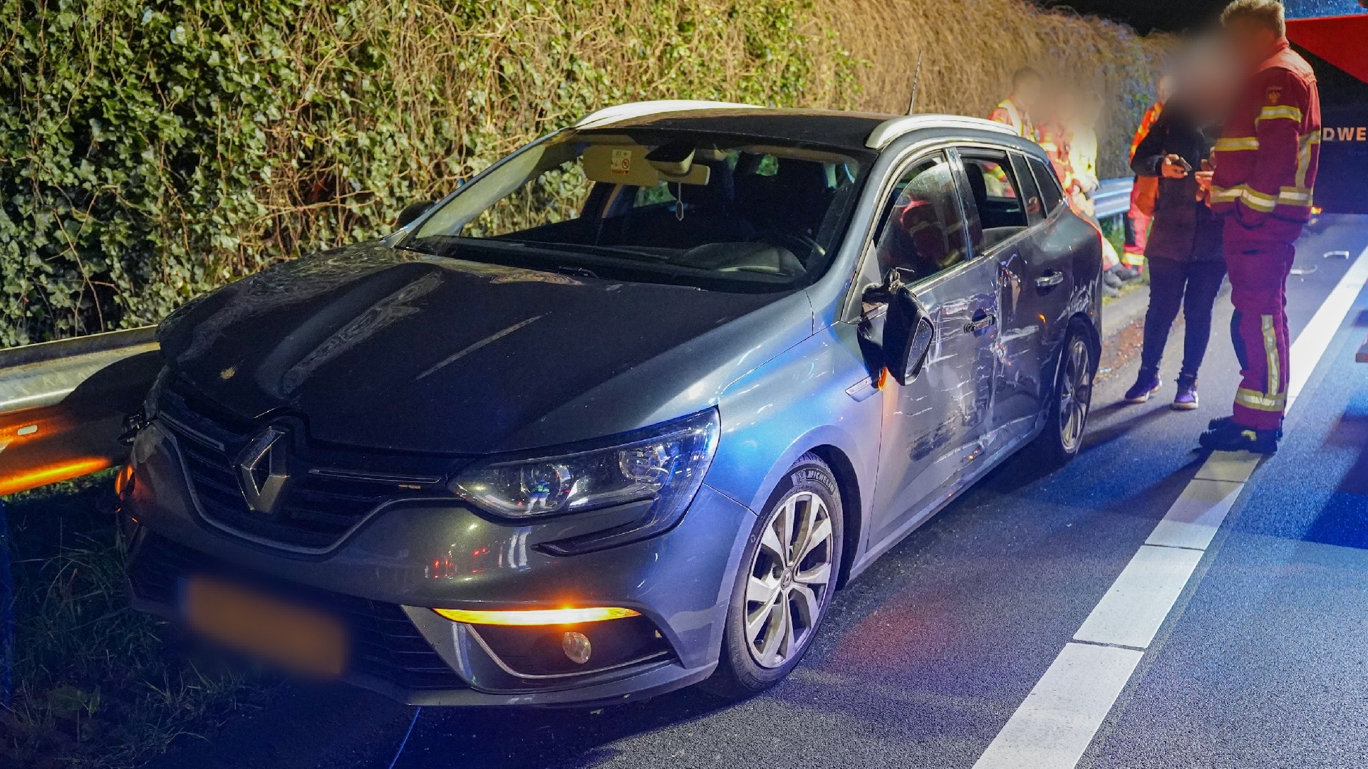 112-nieuws Dinsdag 26 Maart: Botsing Tussen Personenauto En Vrachtwagen ...