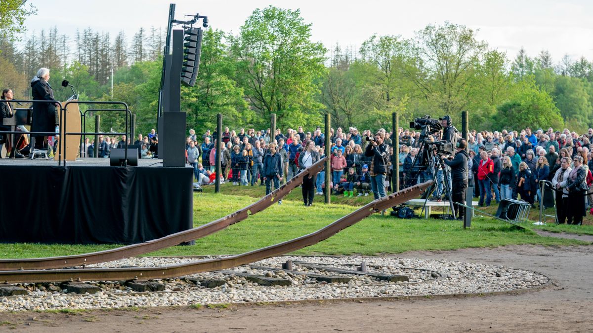 Kijk terug: Dodenherdenking in Kamp Westerbork