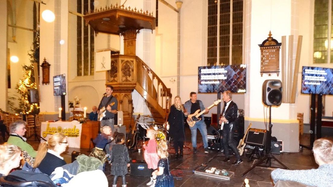 Bandje in de kerk