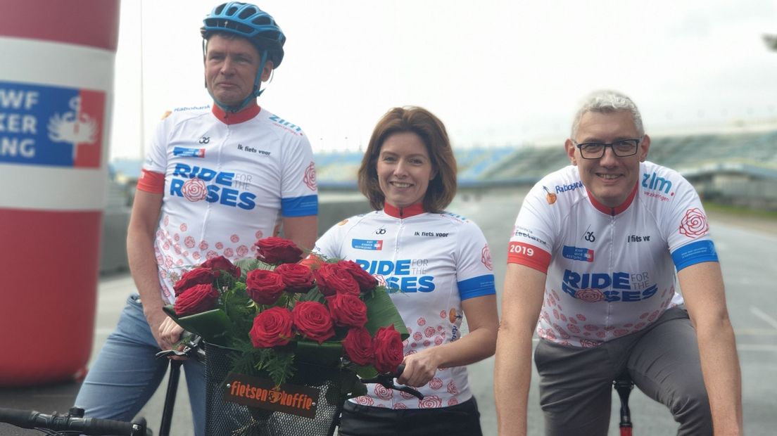 Gerald de Haan, Vivian Aafjes en Marco Out stapten op de fiets