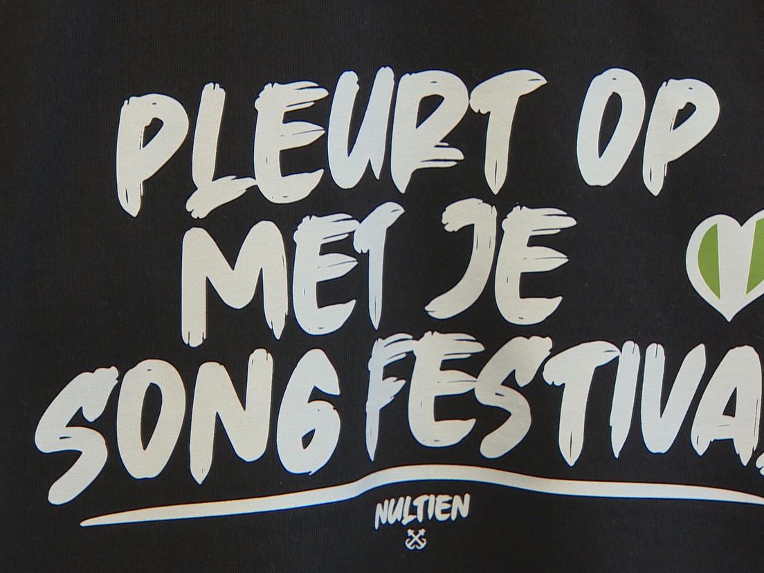 Het t-shirt met de populaire uitspraak.