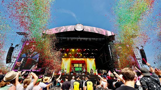 Pinkpop kleurt eventjes rood geel en groen: Limburgse artiesten zetten festival op zijn kop Home