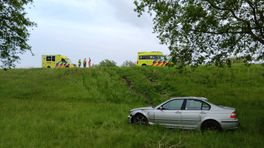 112-nieuws donderdag 9 mei: Lekkende waterstofbus in Winschoten • Auto belandt naast A7 bij Marum