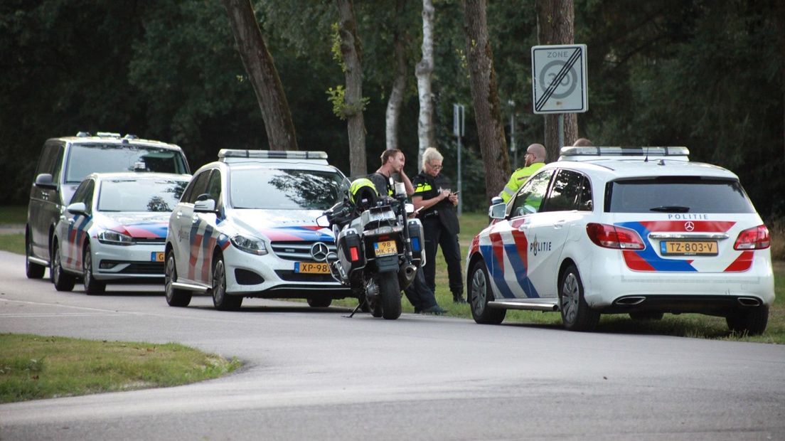 politie zoekactie Emmen