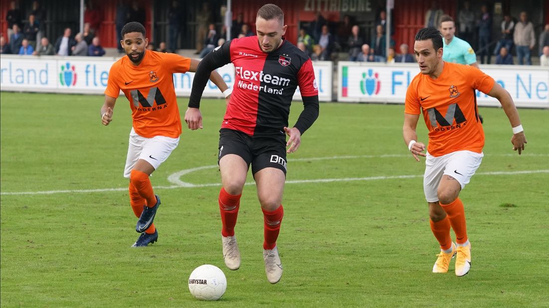 HHC Hardenberg gelijk in openingsduel