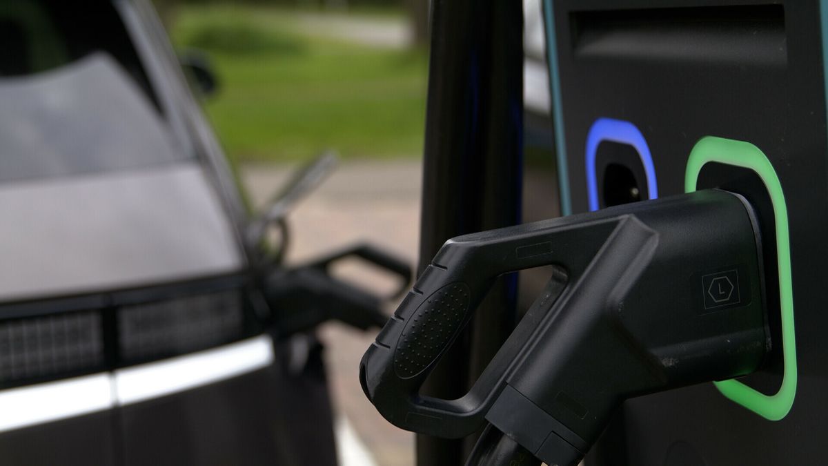 Tarieven van elektrische laadpalen verschillen aanzienlijk per gemeente in Drenthe