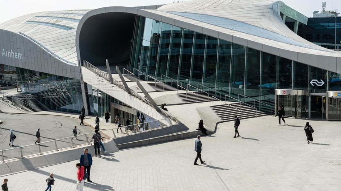 Station Arnhem Centraal.