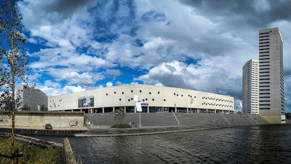 Roda JC-fans krijgen taakstraf voor aanranding tijdens promotiewedstrijd in Euroborg