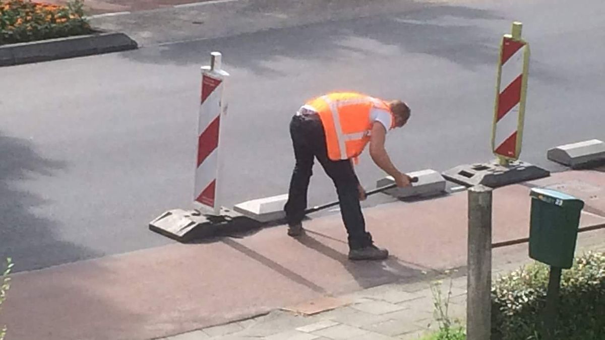 Woordvoerder provincie Groningen: 'Gezien de schadegevallen halen we de blokken nu weg'