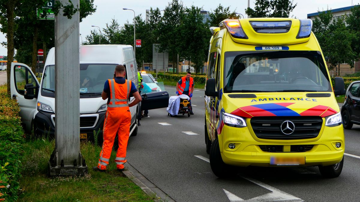 112 Nieuws: Aanrijding met letsel op Ceintuurbaan Zwolle