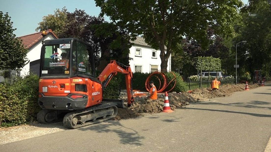 Meer dan 50 procent van alle bewoners van de buitengebieden in de omgeving van Arnhem en Nijmegen heeft aangegeven internet via de glasvezelkabel af te nemen als dit wordt aangelegd.