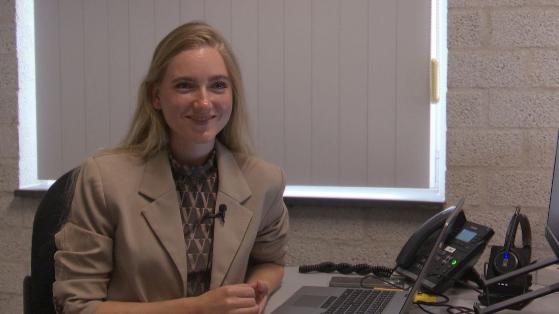 Nadia Blommaert bij de coronalijn van de GGD Zeeland