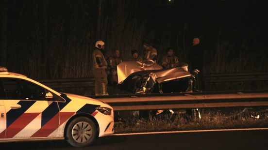 File en zwaargewonden na kettingbotsing op snelweg. File en zwaargewonden na kettingbotsing op snelweg.