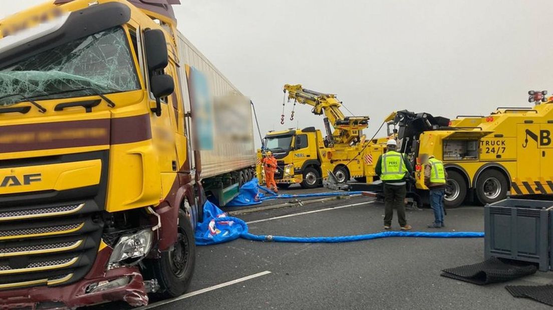 Rond 16.30 uur stond de wagen weer overeind