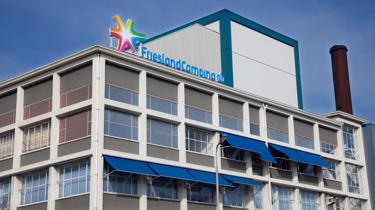 Verpakken van kaas FrieslandCampina van België naar Wolvega