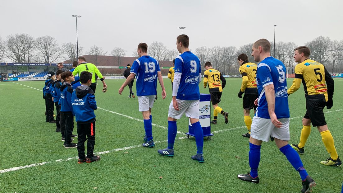 Ook in het amateurvoetbal zal een statement worden gemaakt tegen racisme (Rechten: RTV Drenthe/Stijn Steenhuis)