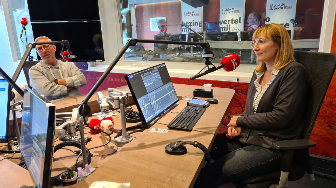 Rob Snijders en Roswitha Eshuis in gesprek op Radio M Utrecht